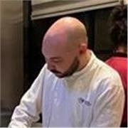 Soy chef egresado de la Universidad San Ignacio de Loyola. Tengo amplia experiencia en cocina peruana e italiana